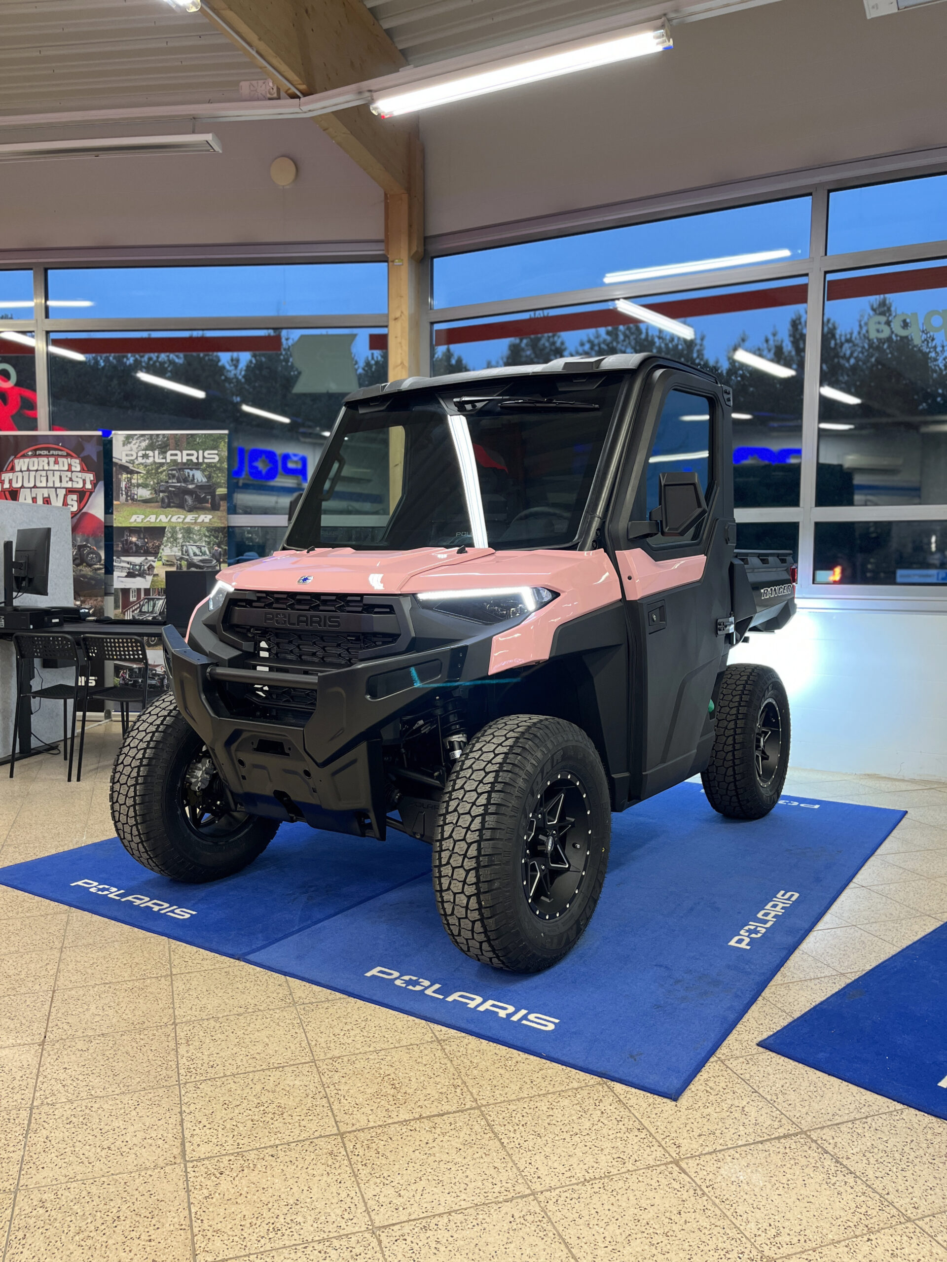 POLARIS RANGER DIESEL EPS 4X4 T1b ProFit lämpöhytillä - Image 3