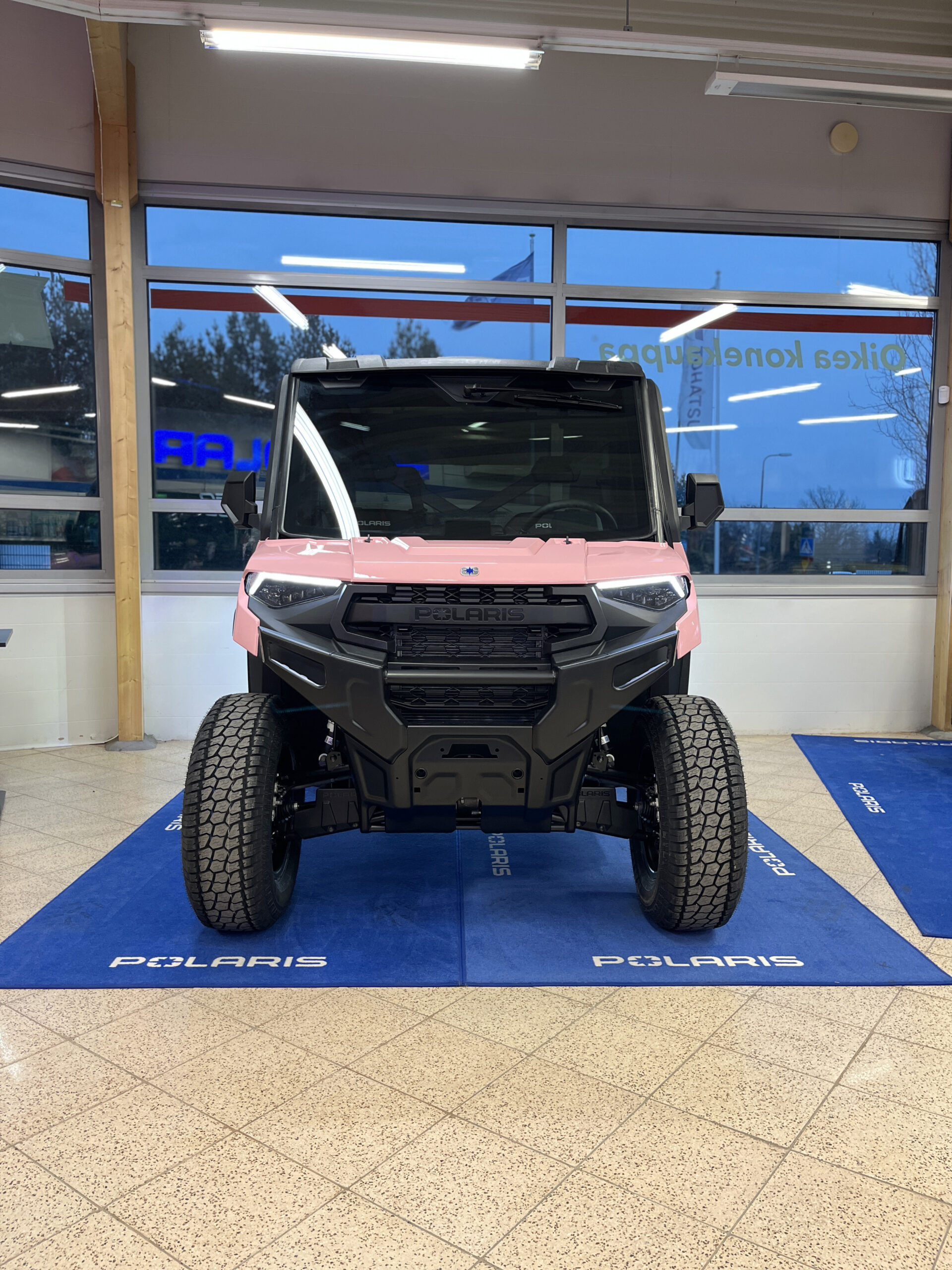 POLARIS RANGER DIESEL EPS 4X4 T1b ProFit lämpöhytillä - Image 6